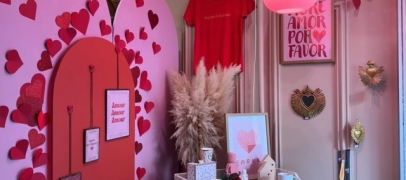 &Agrave; Feurs, les commer&ccedil;ants se mettent en comp&eacute;tition pour la plus belle vitrine de Saint-Valentin