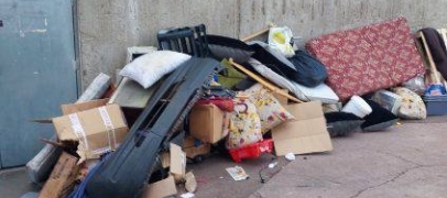 Firminy : un d&eacute;p&ocirc;t sauvage XXL identifi&eacute;, la police demande plus de r&eacute;activit&eacute; des habitants