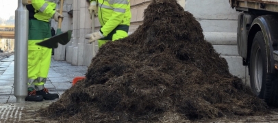 Agriculteurs en col&egrave;re : fumier et banderoles &agrave; Saint-&Eacute;tienne