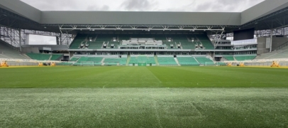 Saint-&Eacute;tienne M&eacute;tropole lance un appel d&rsquo;offres pour r&eacute;nover la pelouse de Geoffroy-Guichard