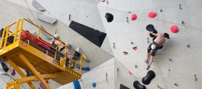 Championnats de France d&rsquo;escalade &agrave; Saint-&Eacute;tienne : dans les coulisses de la pr&eacute;paration des voies au gymnase Jean Gachet