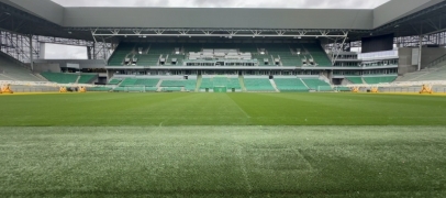 Achetez un morceau de la pelouse de Geoffroy-Guichard pour la bonne cause