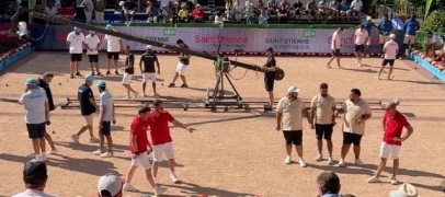 Les Masters de p&eacute;tanque attirent les foules sur la place de l'H&ocirc;tel de Ville de Saint-&Eacute;tienne