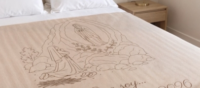Une entreprise de Panissi&egrave;res cr&eacute;e un chemin de lit pour le pape L&eacute;on XIV