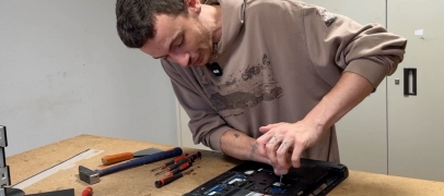 Saint-&Eacute;tienne : Un chantier d&rsquo;insertion de Montaud donne une seconde vie &agrave; vos vieux PC